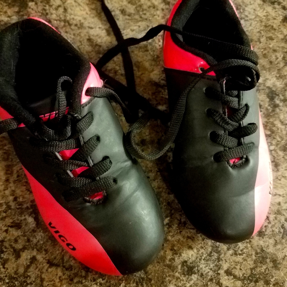 Varzi cleats